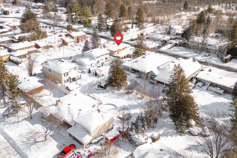 27932475/44-sycamore-drive/arbeatha-park/ottawa/ontario/K2H8K3_25