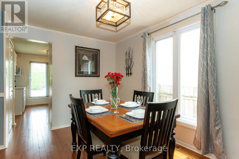 28588528/1576-st-georges-street/bilberry-creekqueenswood-heights/ottawa/ontario/K1E2M9_9