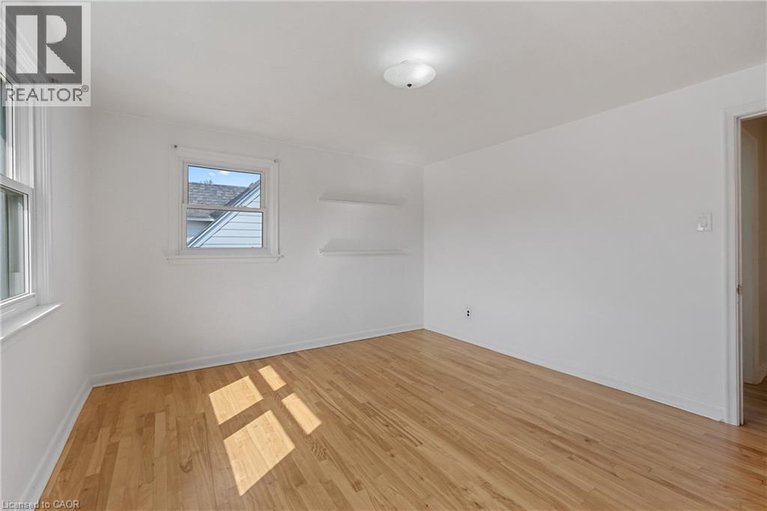 28849513/809-smyth-road/ottawa/ontario/K1G1P2_20