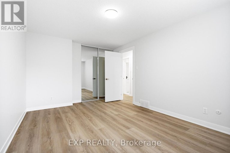 29496832/46-charkay-street/borden-farmstewart-farmcarleton-heightsparkwood-hills/ottawa/ontario/K2E5N4_19