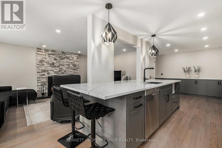 28047851/1708-autumn-ridge-drive/chapel-hill/ottawa/ontario/K1C6Y5_7