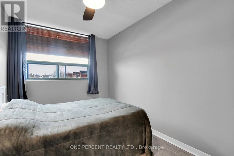 27957815/204-1440-heron-road/heron-gate/ottawa/ontario/K1V0X2_27