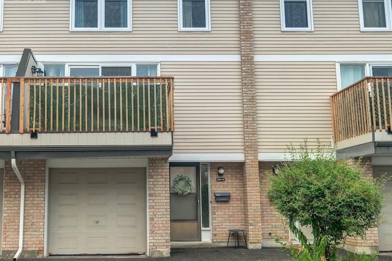 28734706/284-d-dalehurst-drive/tanglewood/ottawa/ontario/K2G4J5_1