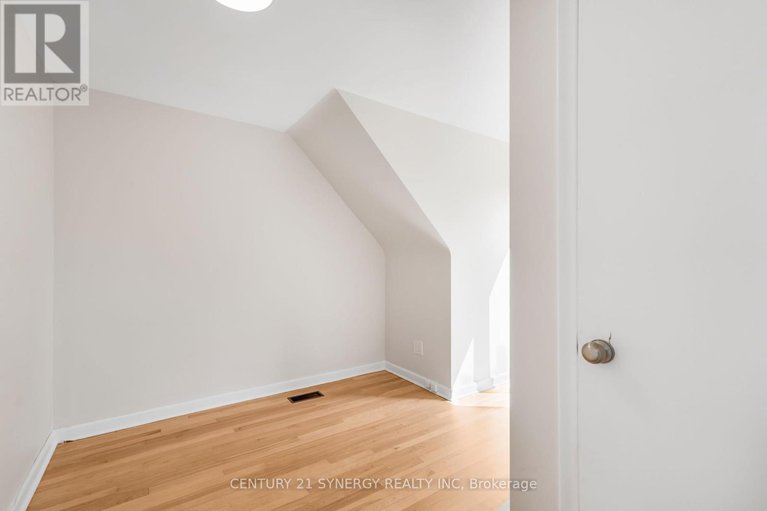 28847184/2170-berwick-avenue/bel-air-park/ottawa/ontario/K2C0Y3_23