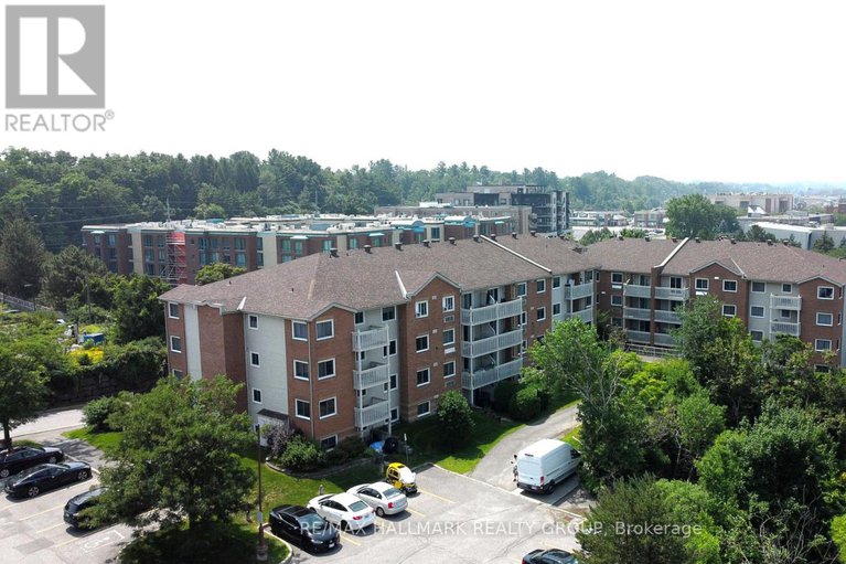 28618067/108-345-centrum-boulevard/bilberry-creekqueenswood-heights/ottawa/ontario/K1E3W9_19