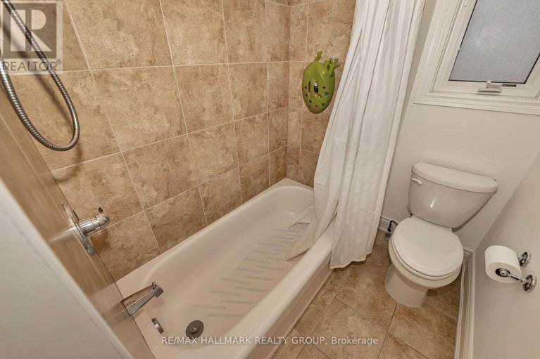 28877036/2797-st-stephens-street/fairfield-heights/ottawa/ontario/K2B1B6_32