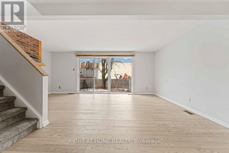 29135587/21-ventnor-way/pheasant-run/ottawa/ontario/K2J1M2_4