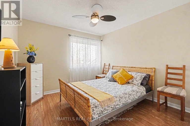 29555582/919-markwick-crescent/notting-hillsummerside/ottawa/ontario/K4A4J1_15