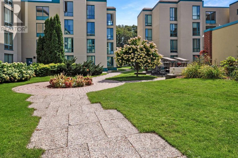 28944610/505-330-centrum-boulevard/bilberry-creekqueenswood-heights/ottawa/ontario/K1E3W2_30
