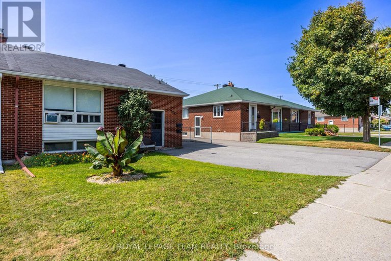 29084025/726-cummings-avenue/castle-heightsrideau-high/ottawa/ontario/K1K2L1_3