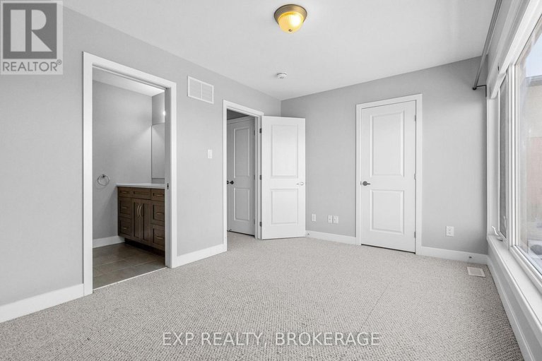 28882859/404-terravita-private/windsor-park-village/ottawa/ontario/K1V2R9_21