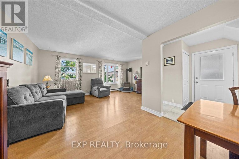 28857986/3166-stockton-drive/blossom-parkkemp-parkfindlay-creek/ottawa/ontario/K1T1S1_6