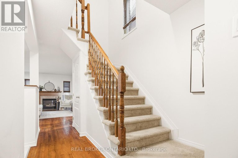 29019849/281-freedom-private/riverview-park/ottawa/ontario/K1G6W3_17