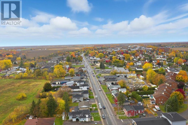 29024439/100-902-notre-dame-street/embrun/russell/ontario/K0A1W0_14