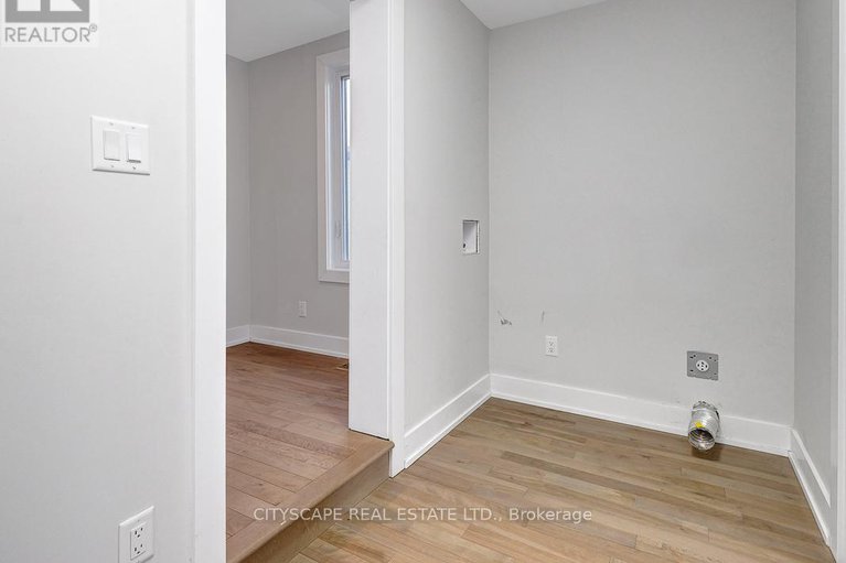 28125570/68-prince-albert-street/overbrookcastle-heights/ottawa/ontario/K1K2A1_31