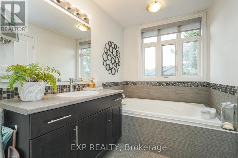 28837603/180-mattingly-way/riverside-southgloucester-glen/ottawa/ontario/K4M0C4_19