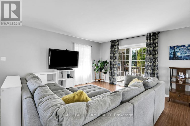 28984527/6-george-street/finch/north-stormont/ontario/K0C1K0_8