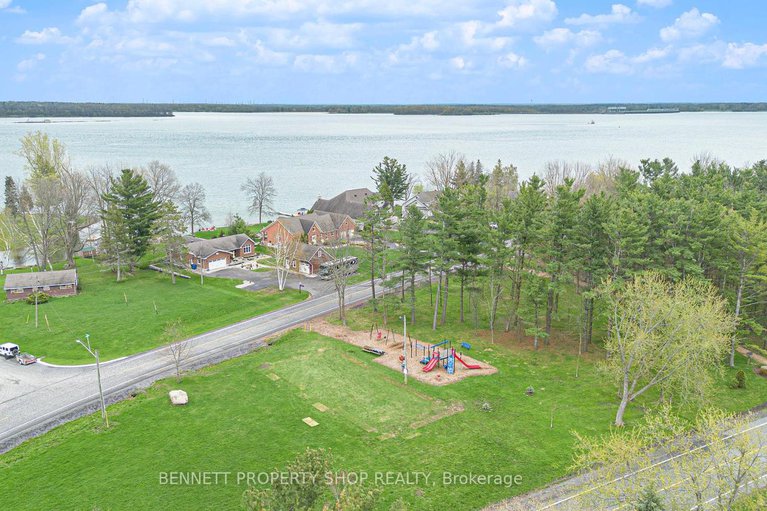 28299457/16084-lakeside-drive/long-sault/south-stormont/ontario/K0C1P0_35