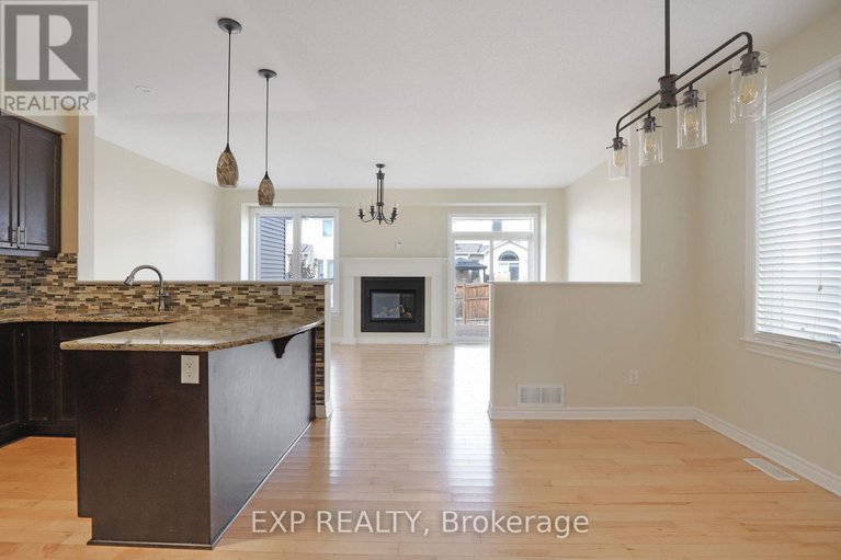 28984238/618-moorpark-avenue-n/emerald-meadowstrailwest/ottawa/ontario/K2M0B6_13