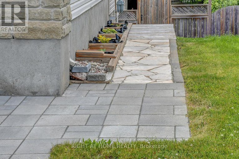 28499567/498-landswood-way/stittsville-south/ottawa/ontario/K2S0A5_4