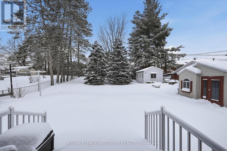 29312140/39-appleford-street/cardinal-heights/ottawa/ontario/K1J6T7_41