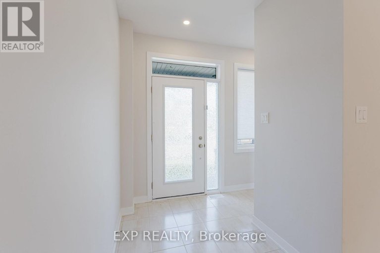 28468879/438-epoch-street/half-moon-bay/ottawa/ontario/K2J6X7_7