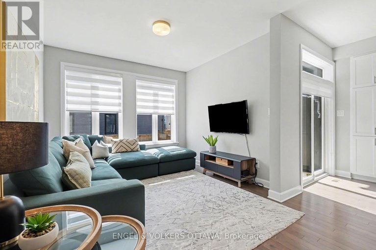 29646599/57-mandevilla-crescent/blossom-parkkemp-parkfindlay-creek/ottawa/ontario/K1T0Y2_12