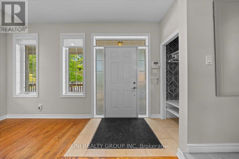 28615554/1253-shillington-avenue/carlington/ottawa/ontario/K1Z8A1_3