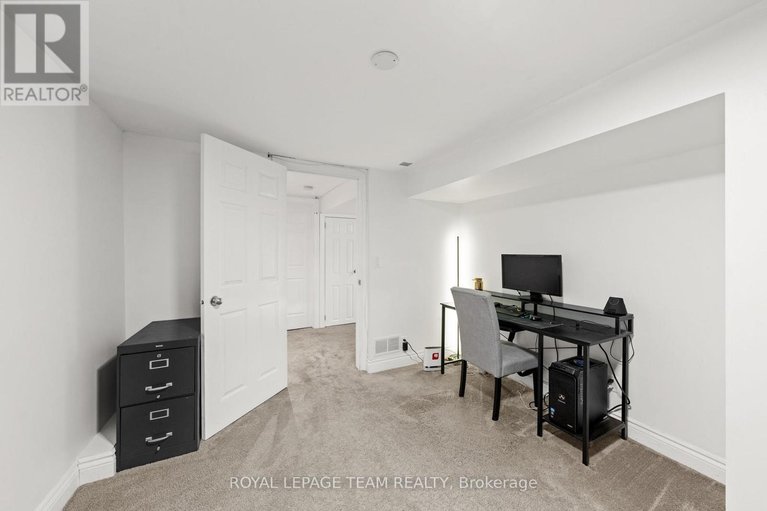 29381765/5286-hillcrest-drive/manotick-long-island-nicholls-island/ottawa/ontario/K4M1E9_29