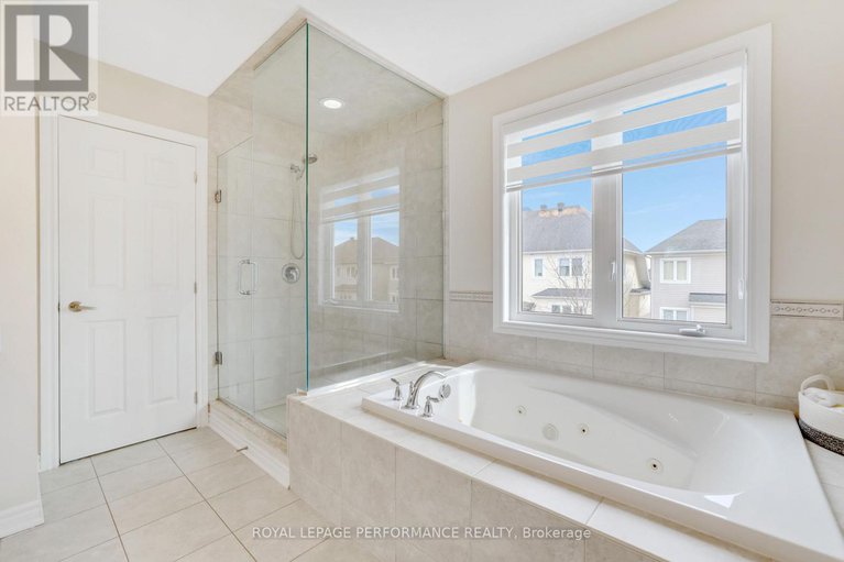 28379305/2782-grand-vista-circle/half-moon-bay/ottawa/ontario/K2J0W5_24