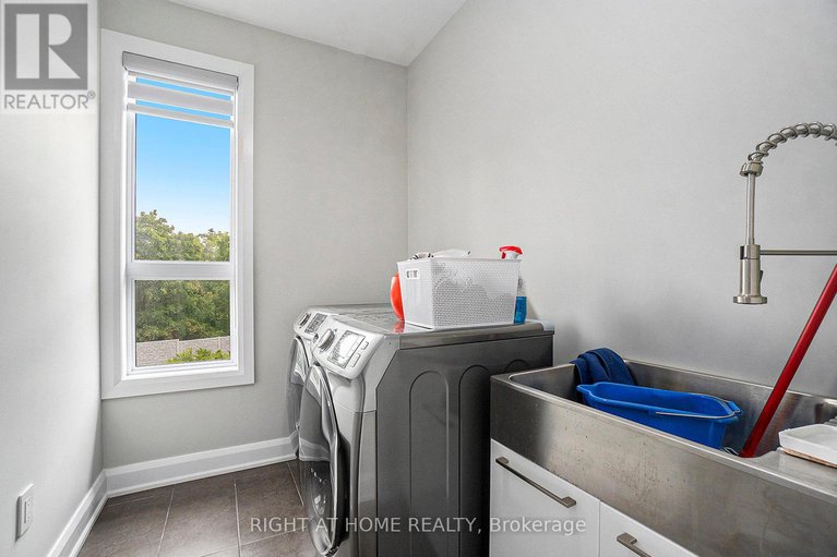 28794756/17-rideau-heights-drive/rideau-heightsrideau-river/ottawa/ontario/K2E7A7_30
