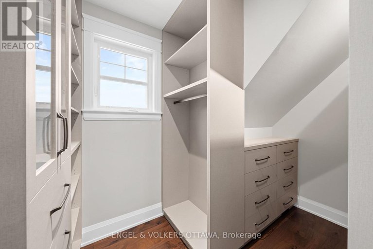 29334925/432-ashbee-court/manotick-village-manotick-estates/ottawa/ontario/K4M0A8_22