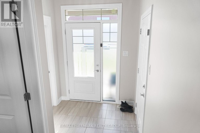 29292610/2534-river-mist-road/half-moon-bay/ottawa/ontario/K2C3H2_3