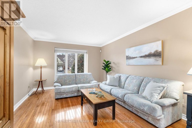 29599851/906-chaleur-way/convent-glen/ottawa/ontario/K1C2S1_5