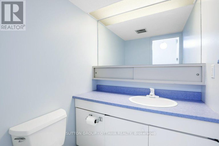 29362253/60-121-buell-street/westborohampton-park/ottawa/ontario/K1Z7E7_8