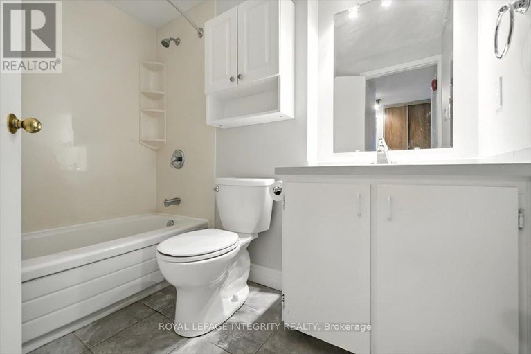 28812439/201-6470-bilberry-drive/orleans-wood/ottawa/ontario/K1C4P1_27