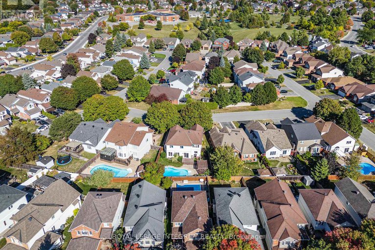 28906103/10-maybrook-place/barrhaven-east/ottawa/ontario/K2G6H6_38