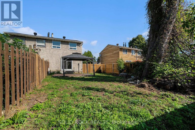 28813427/1432-leigh-crescent/carson-grove/ottawa/ontario/K1J8E4_21
