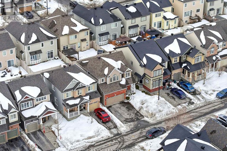 29434772/194-flowing-creek-circle/emerald-meadowstrailwest/ottawa/ontario/K2M2R7_31