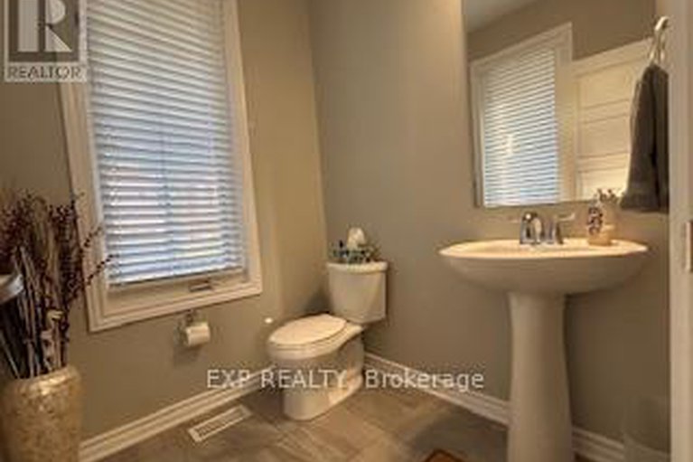 28994038/165-andre-audet-avenue/half-moon-bay/ottawa/ontario/K2C3H1_6