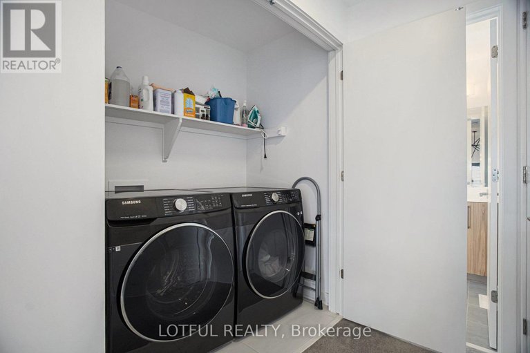 29475387/522-ascender-avenue/mer-bleuebradley-estatesanderson-park/ottawa/ontario/K1W0R6_17