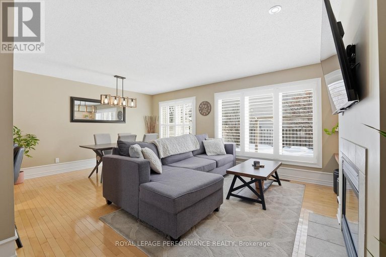 29441427/808-scala-avenue/avalon-east/ottawa/ontario/K4A4X2_5