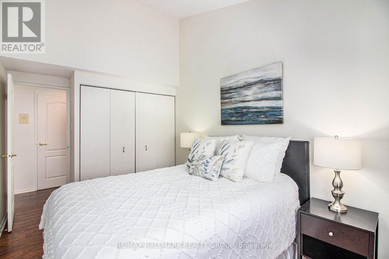 29034995/ph4-158c-mcarthur-avenue/vanier/ottawa/ontario/K1L8C9_23