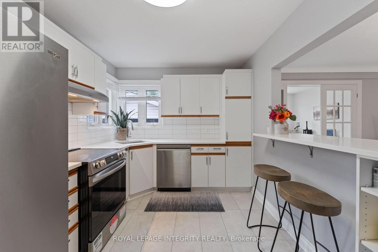 28537361/2650-alta-vista-drive/ridgemont/ottawa/ontario/K1V7W6_16