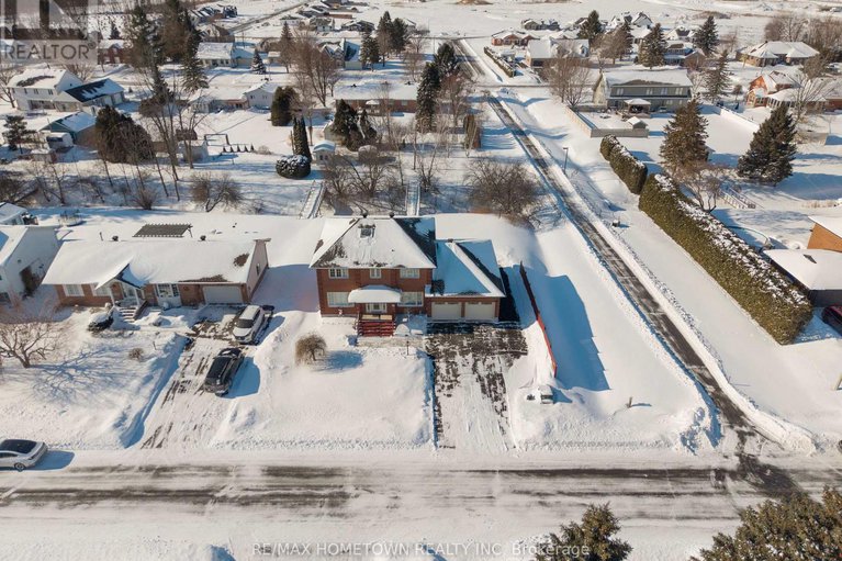 29430737/12-fairholme-drive/south-dundas-williamsburgh-twp/south-dundas/ontario/K0C1X0_42