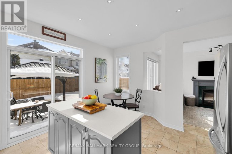 29371237/7-rodeo-drive/longfields/ottawa/ontario/K2J4Z3_19