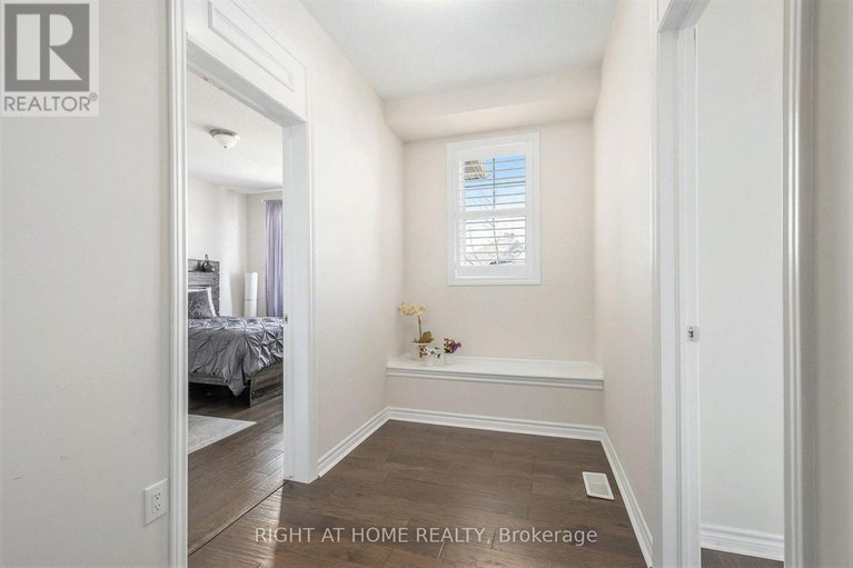 28449643/186-lamprey-street/half-moon-bay/ottawa/ontario/K2J6C3_30