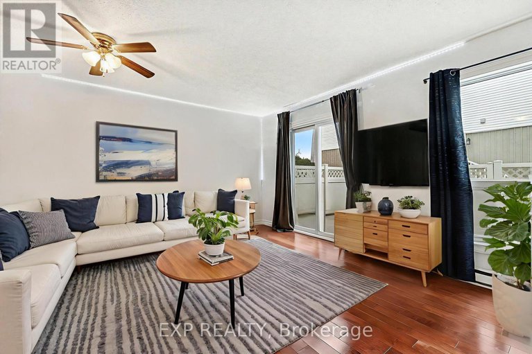 29205584/20-lovell-lane/westcliffe-estates/ottawa/ontario/K2H9B6_7