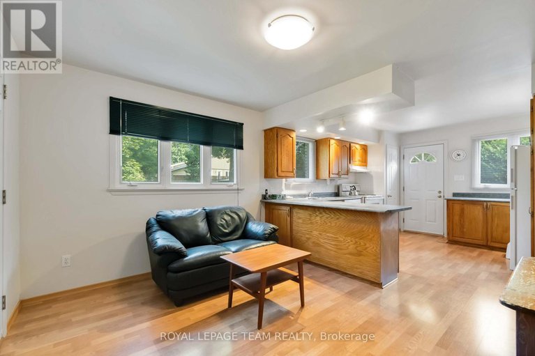 28614426/207-curry-street/kemptville/north-grenville/ontario/K0G1J0_15