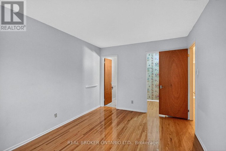 29078632/89-country-lane-w/glencairnhazeldean/ottawa/ontario/K2L1J4_11